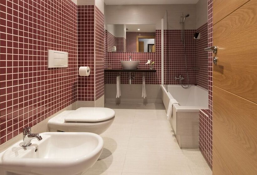 스탠다드 트리플 룸, Plazaola