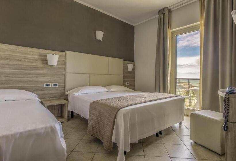 Comfort room with balcony, Prestige