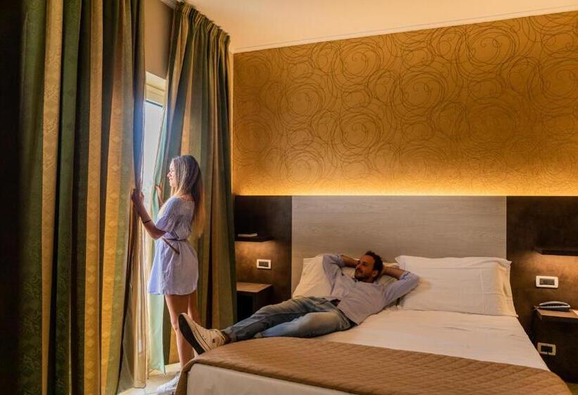 اتاق استاندارد با بالکن, Prestige