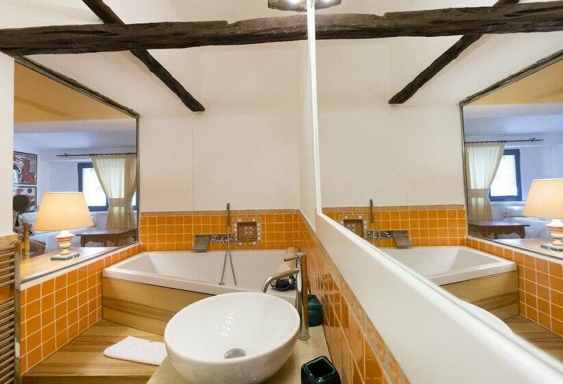 סוויטה, Su Gologone Experience