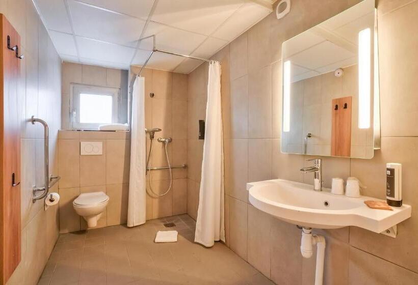 Номер Стандарт Адаптированный для Инвалидов, B&b Hotel Paris Rosny Sous Bois
