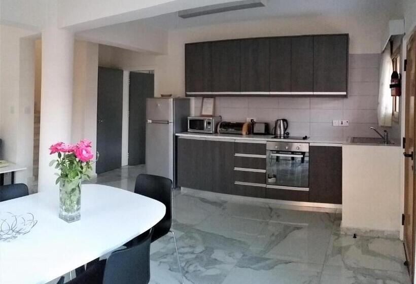 Вилла 3 Спальни, Natura Beach Hotel And Villas