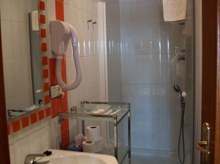 スーペリアールーム, Residencia Real Del Castillo De Curiel