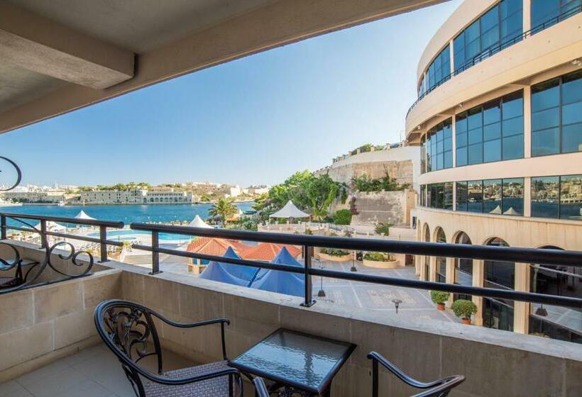 Номер Deluxe, Grand Hotel Excelsior