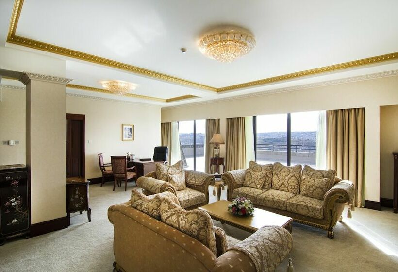 Президентский Люкс, Grand Hotel Excelsior