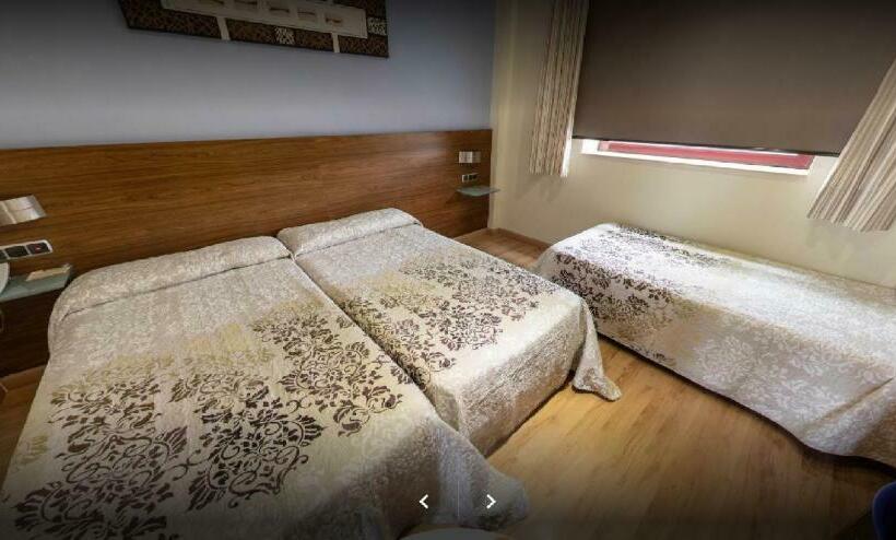 اتاق استاندارد سه نفره, Olimpia Hoteles