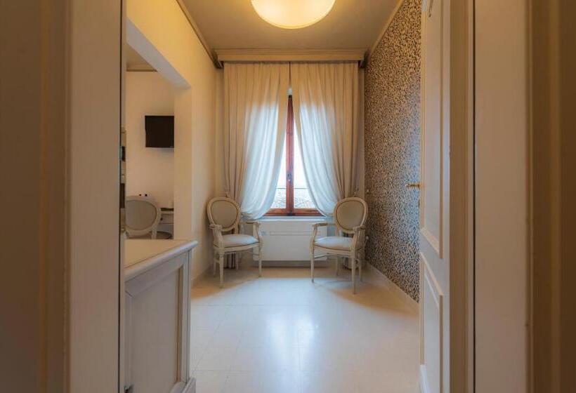 سوییت جونیور, Villa Elda Boutique