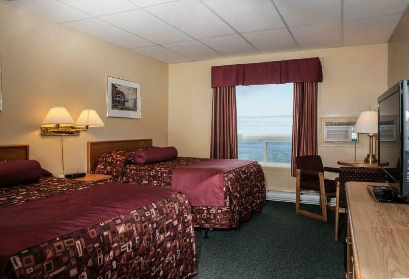 ２ダブルベッドのスタンダードルーム, Shallow Bay Motel & Cabins Conference Centre