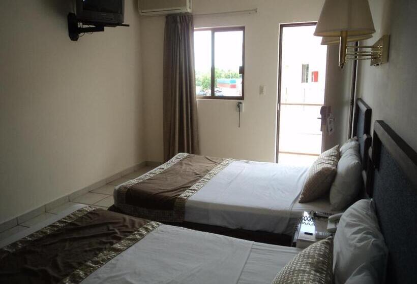 اتاق استاندارد چهار تخته, Hacienda Nainari