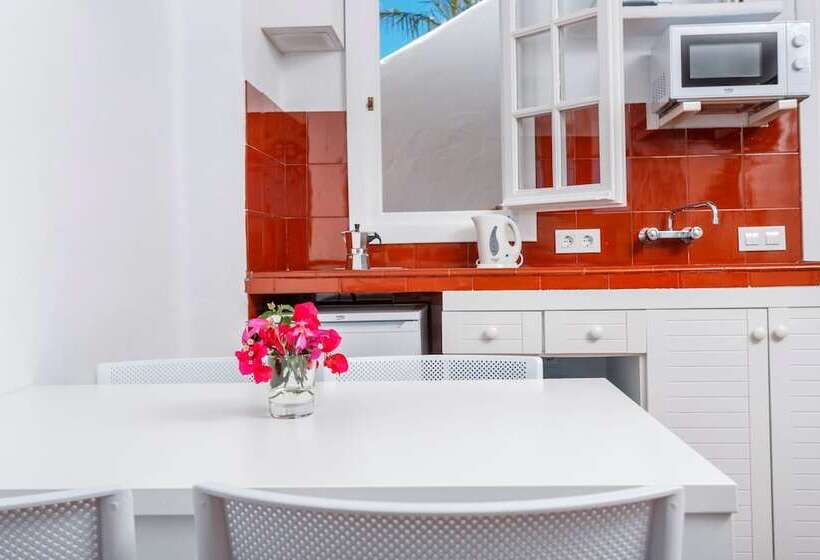 Апартаменты 2 Спальни Боковой Вид на Море, Carema Garden Village