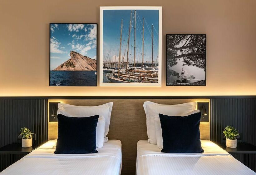 带高尔夫球场景观的复式房间, Hôtel Villa Massalia