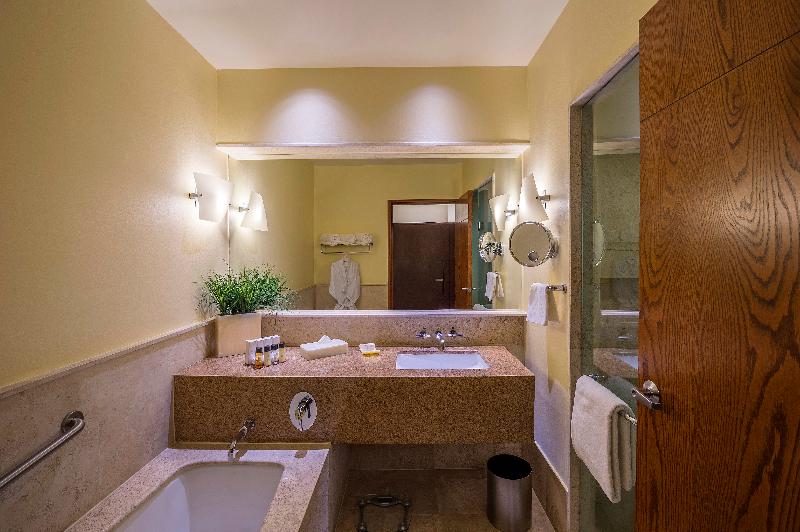 Номер Deluxe Кровать Кинг, Grand Fiesta Americana Queretaro