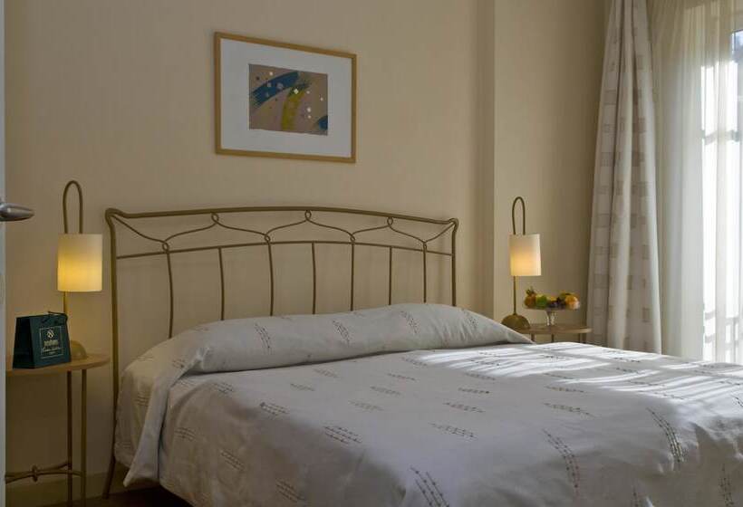Люкс Повышенной Комфортности, Mamaison Residence Izabella Budapest