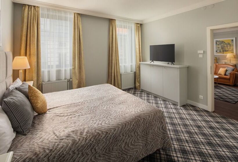 Люкс, Mamaison Residence Izabella Budapest