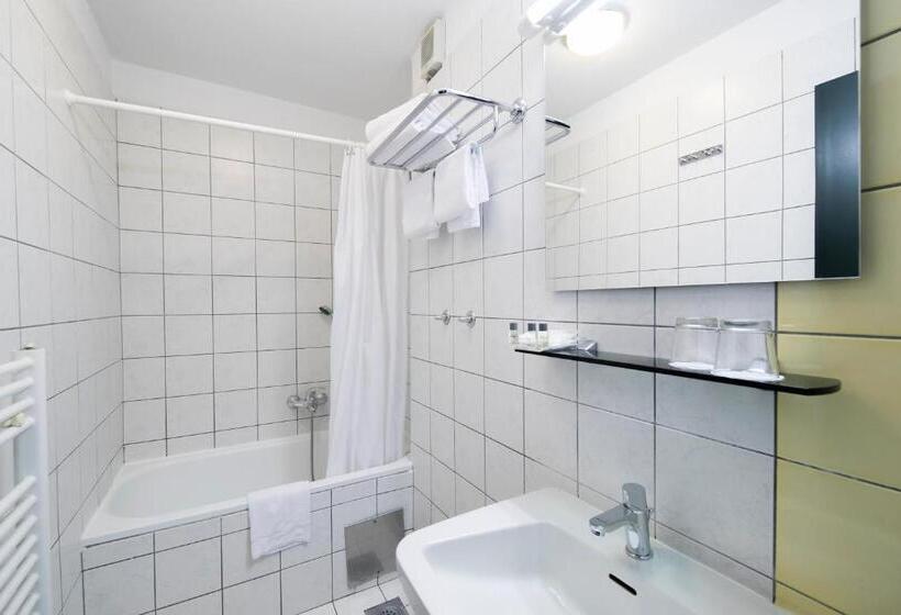 غرفة قياسية, Vile Park