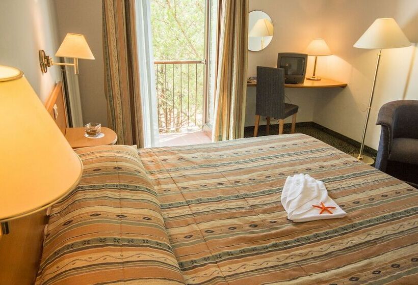 غرفة قياسية مزوَّدة بشُرفة, Vile Park