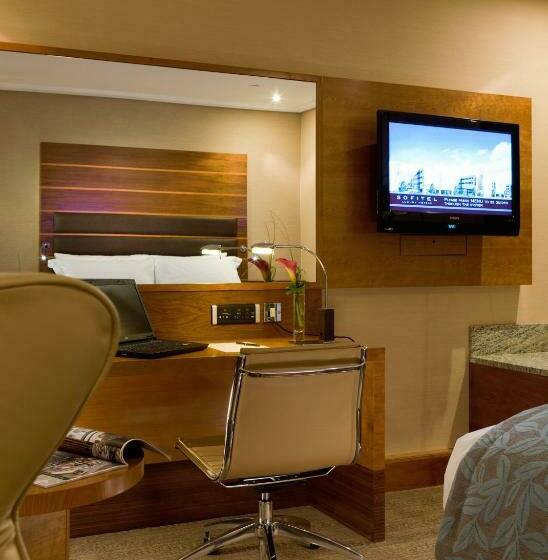 Номер Superior, Sofitel London Heathrow