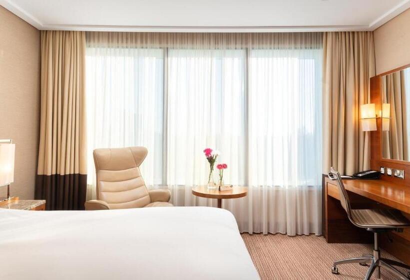 Классический Номер, Sofitel London Heathrow