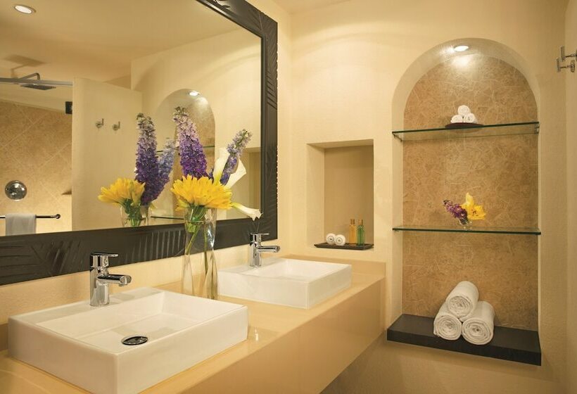 带大床的豪华间, Dreams Playa Bonita All Inclusive