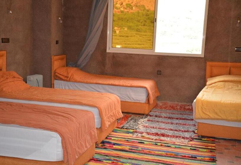 اتاق استاندارد چهار تخته, Riad Dar Tagine