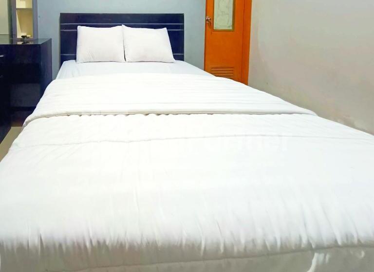 חדר סטנדרט, D Waru Homestay Syariah Near Jl Slamet Riyadi Mitra Reddoorz