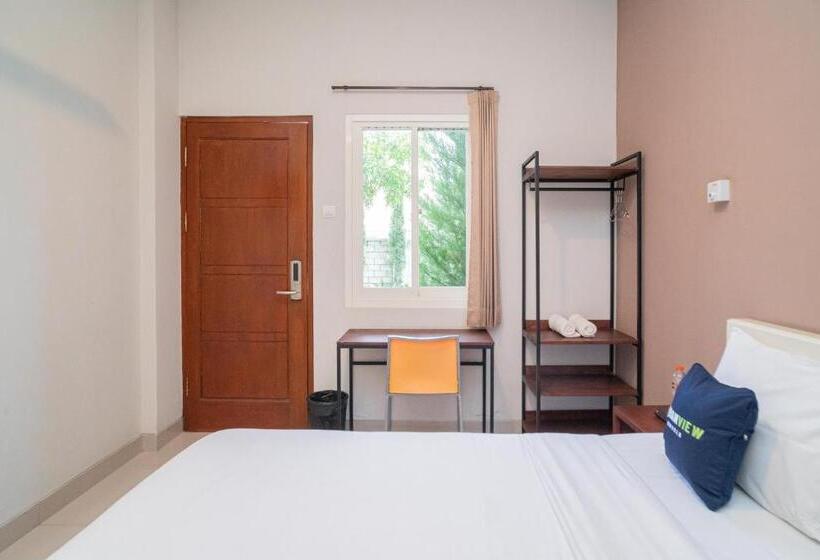 اتاق اکونومی, Urbanview Hotel Bubusini Batu By Reddoorz