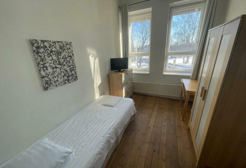 Номер Стандарт Индивидуальный Совместная Ванная, Jugend Boutique Guesthome