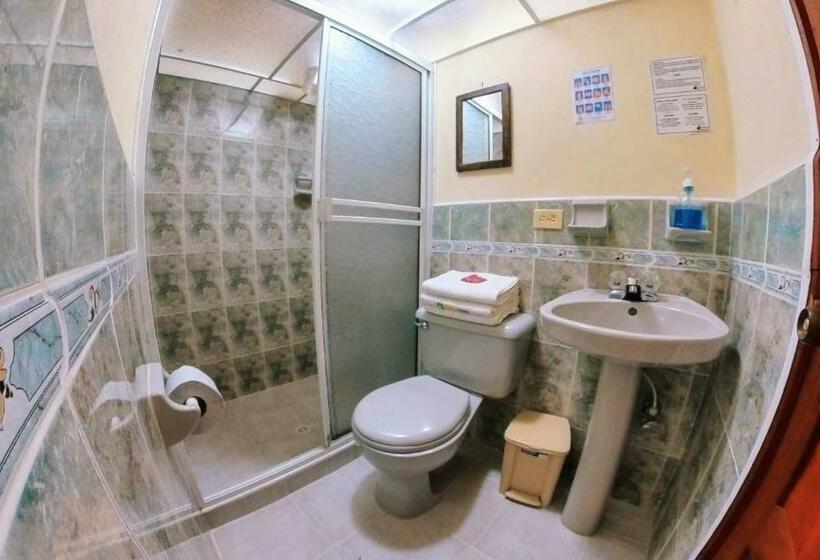 Семейный Номер, La Casa De Las Flores Hostal