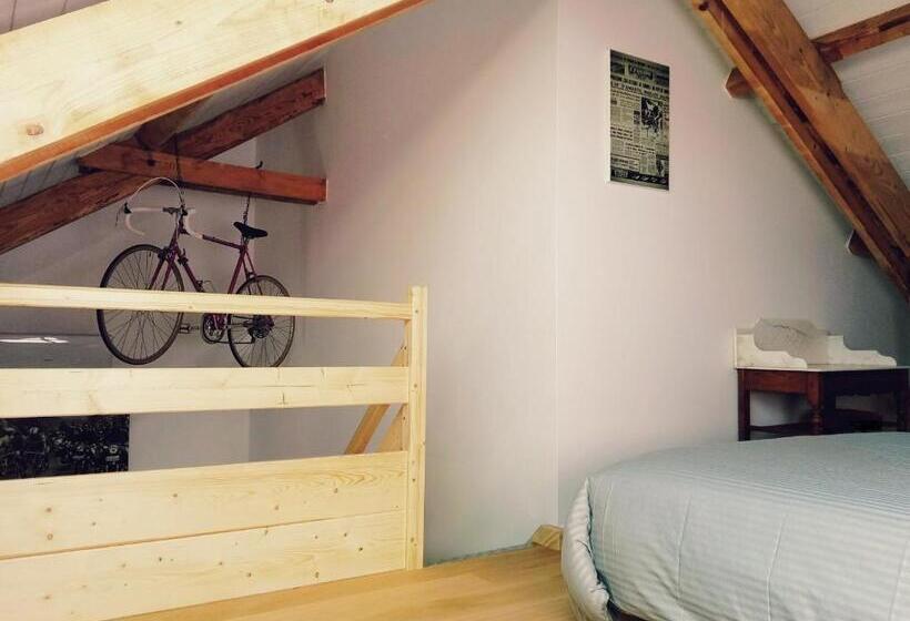 Семейный Номер, Chambres D'hôtes Quatre Mains