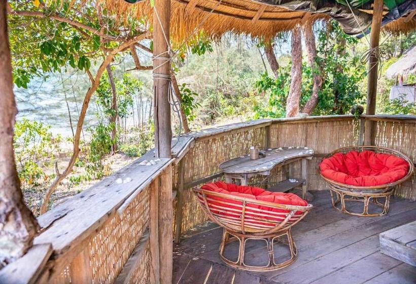 بانگلوی لوکس, Kactus Eco Resort & Wellness On Kohtakiev Island