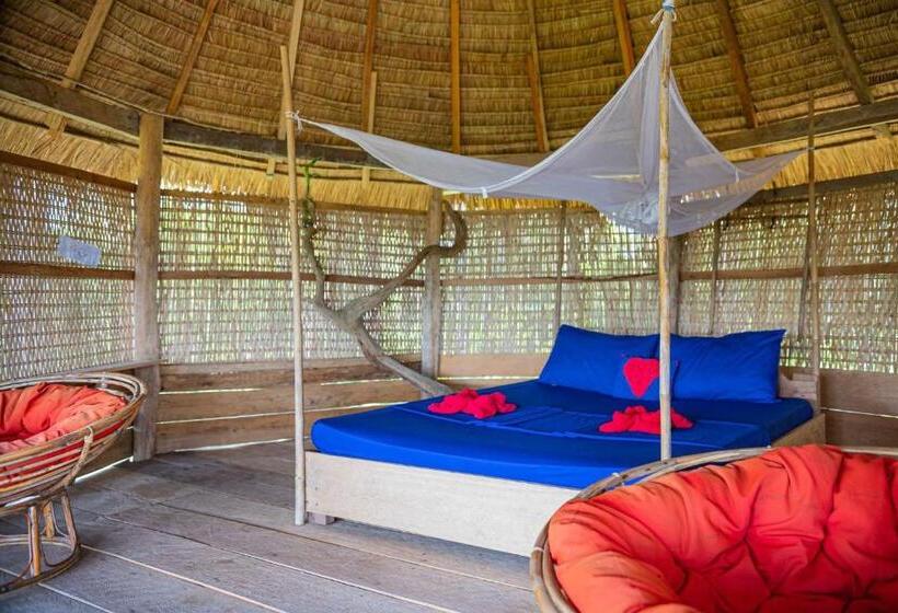 بانگلوی لوکس, Kactus Eco Resort & Wellness On Kohtakiev Island