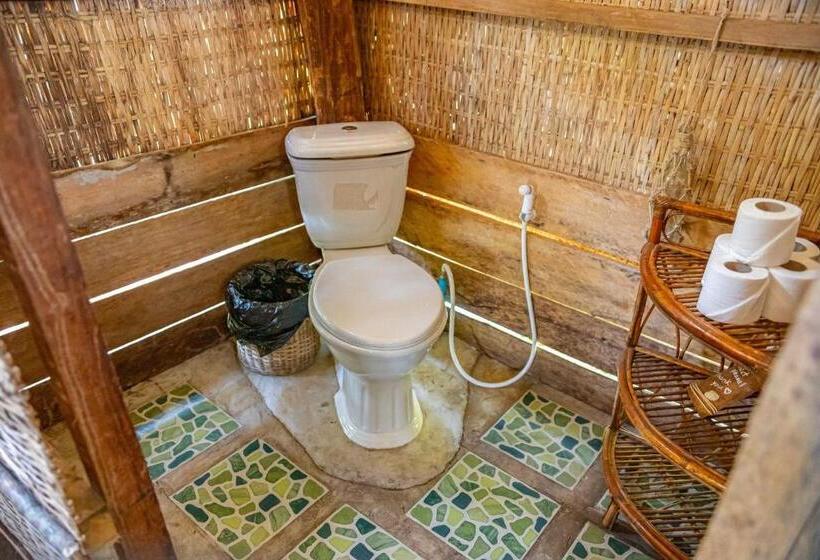 بنگله خانوادگی, Kactus Eco Resort & Wellness On Kohtakiev Island