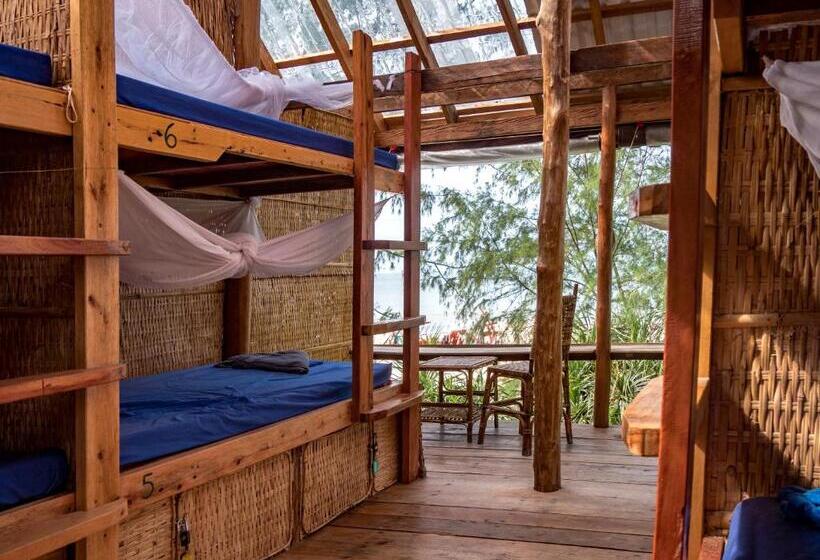 تختخواب در اتاق مشترک, Kactus Eco Resort & Wellness On Kohtakiev Island