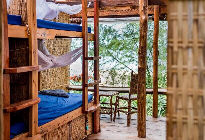 تختخواب در اتاق مشترک, Kactus Eco Resort & Wellness On Kohtakiev Island