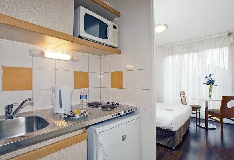 Студия Стандарт, Séjours & Affaires Paris Nanterre