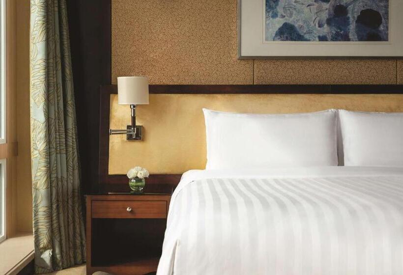 Deluxe room with river view, Shangrila Chengdu