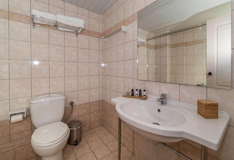 2 Bedroom Apartment Side Sea View, Xenos Kamara Beach