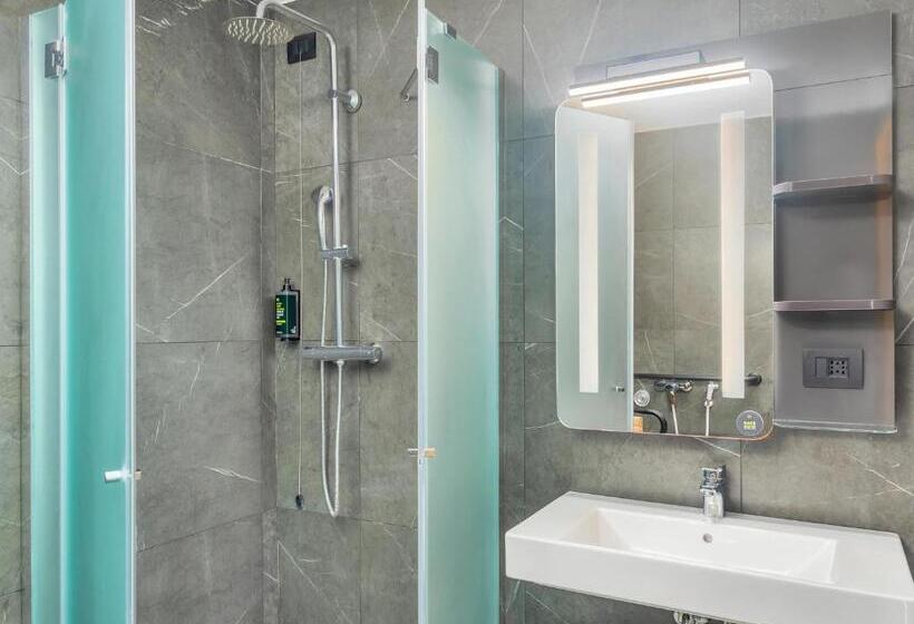 اتاق لوکس, B&b Hotel Milano City Center Duomo