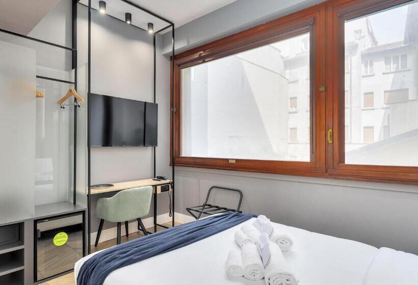 اتاق سوپریور یک تخته, B&b Hotel Milano City Center Duomo