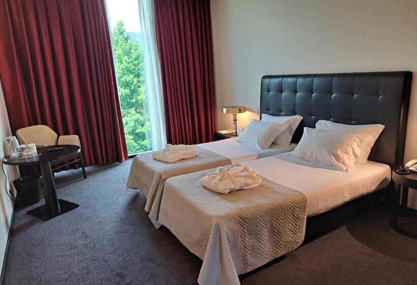 اتاق استاندارد, Axis Viana Business & Spa