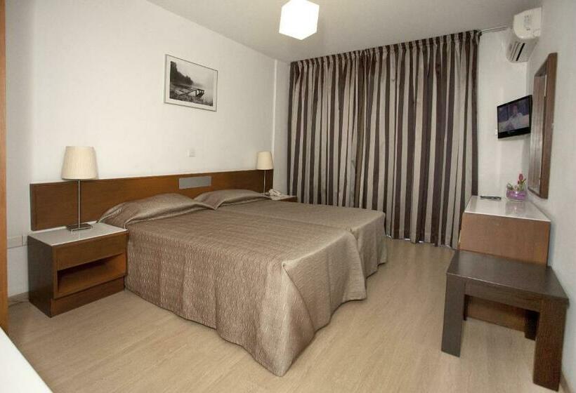 آپارتمان 2 خوابه, Blazer Residence