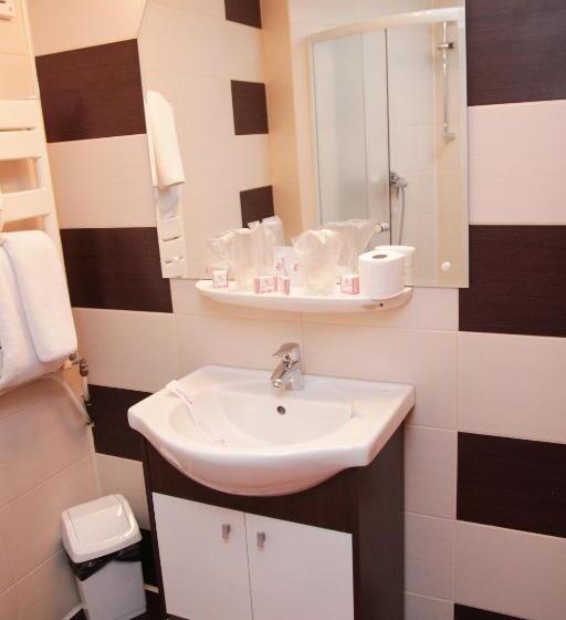 Junior Suite, Dambovita