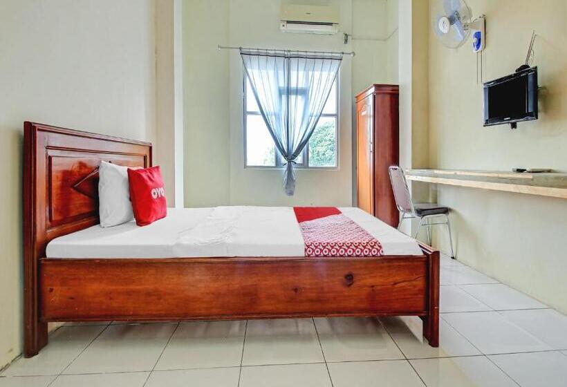 Standard Enkelrum, Reddoorz Syariah At Penginapan Sederhana Palembang