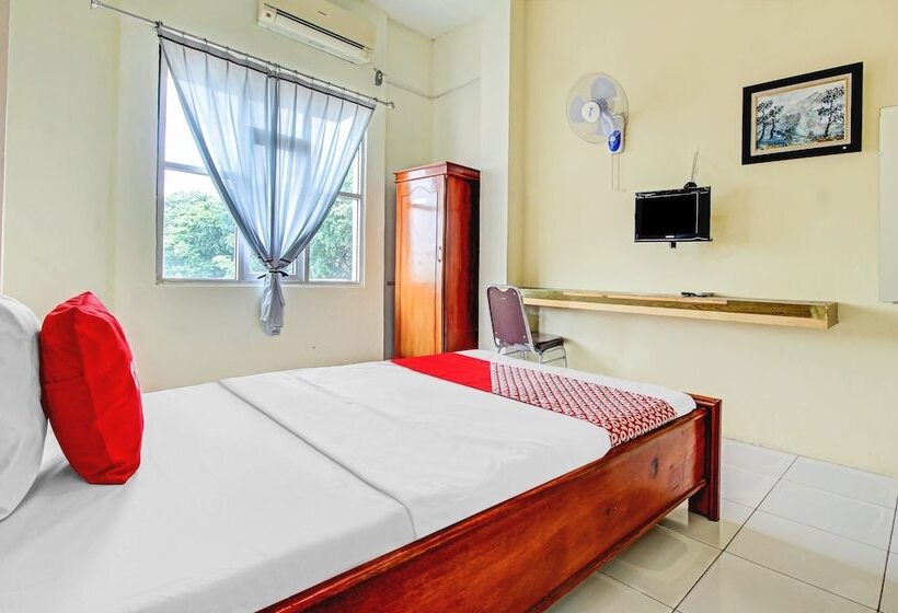 Standard Enkelrum, Reddoorz Syariah At Penginapan Sederhana Palembang