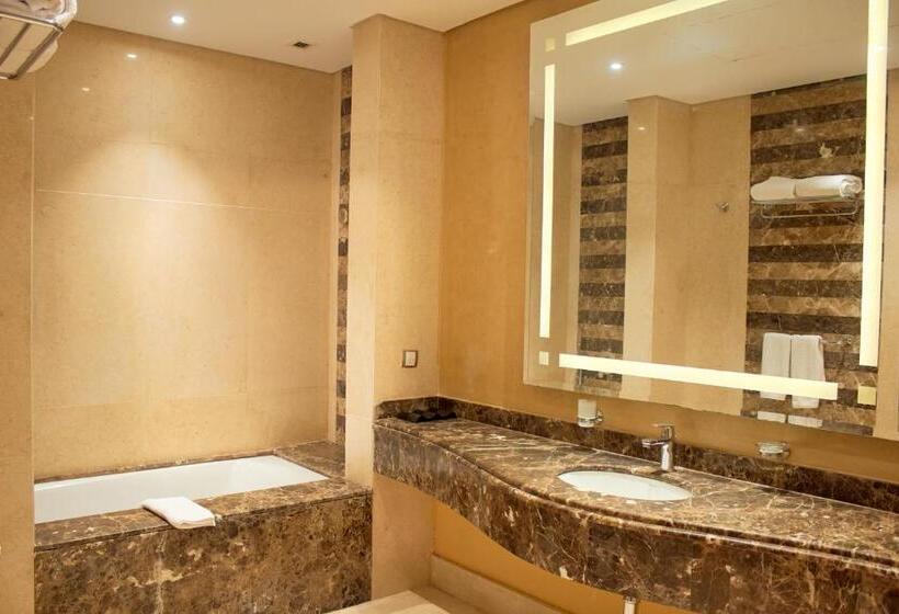 اتاق سوپریور با چشم‌انداز دریا, Tolip Resort El Galala Hills