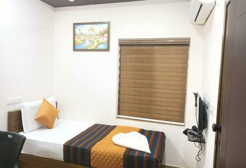 اتاق لوکس یک تخته, Majestic Inn