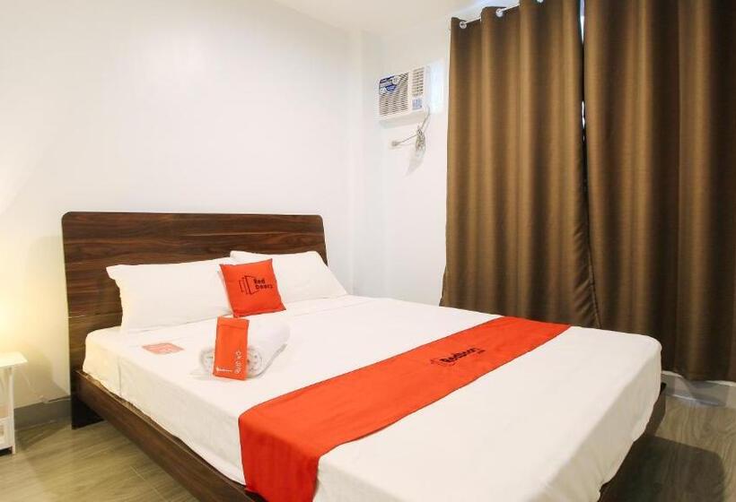 اتاق لوکس, Reddoorz Near Zobel Roxas St