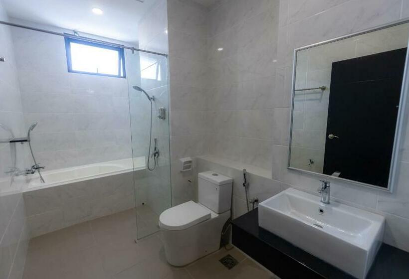 家庭间, Scott Service Suites