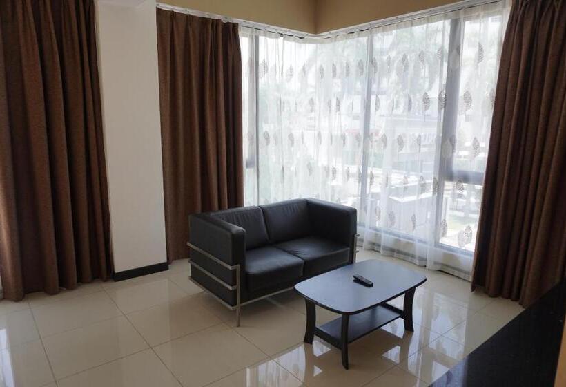豪华家庭房间, Scott Service Suites