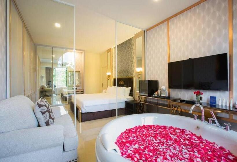 자쿠지 스위트, Jupiter Trevi Resort And Spa